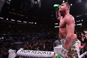 Eddy Reynoso: 'Lo mejor del Canelo Álvarez está por venir'