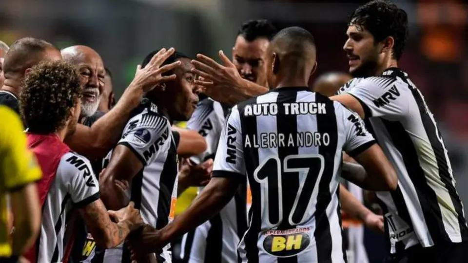 Atlético Mineiro de Jorge Sampaoli redujo sueldos por coronavirus