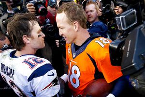 Brady, Manning, Woods y Mickelson donarán 10 mdd a la lucha vs Covid-19