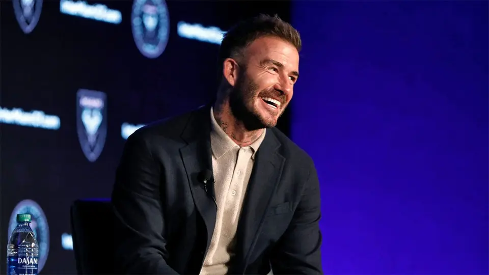 David Beckham subastó la oportunidad de enfrentarlo en un partido por coronavirus