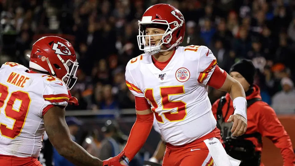 Mahomes y Chiefs arrollaron a Bears y aún sueñan con descanso en Playoffs
