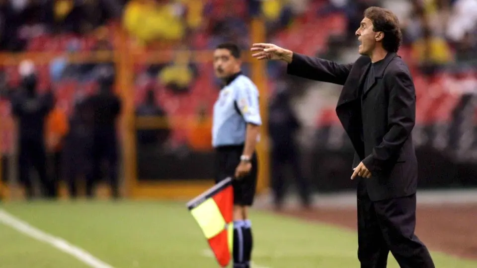 Ruggeri: 'Me echaron de América por no poner a Djalminha'