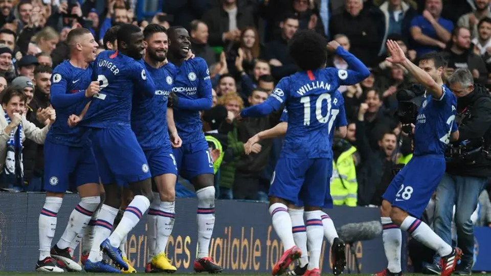 Chelsea goleó al Everton y afianzó su posición en puestos de Champions