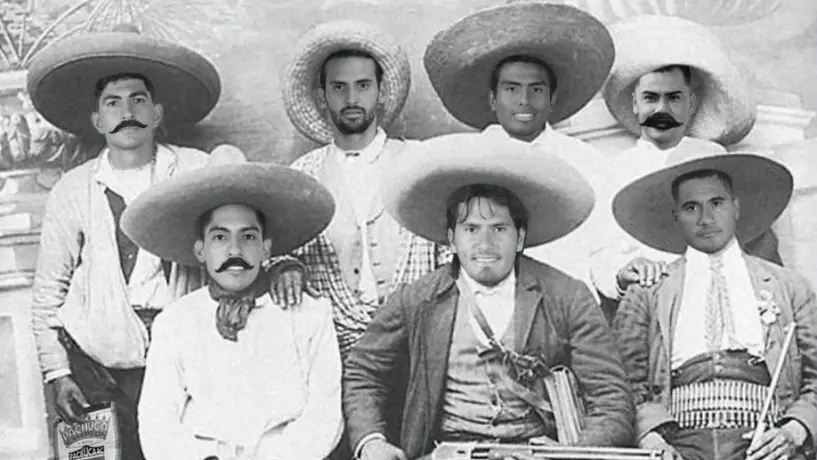 Equipos nacionales e internacionales celebraron la Revolución Mexicana