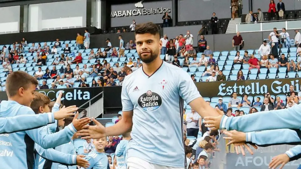 DT de Celta de Vigo: 'Néstor Araujo tiene mucho margen de crecimiento'
