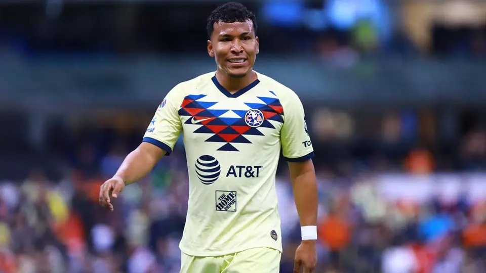 América: Piojo Herrera afirmó que Roger Martínez sólo saldrá vendido