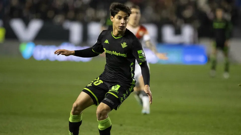 Diego Lainez: 'Yo me siento como en casa en Betis'