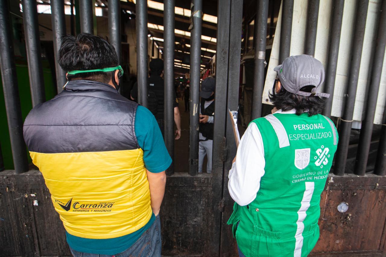 Mercado de Jamaica es sanitizado por Covid-19