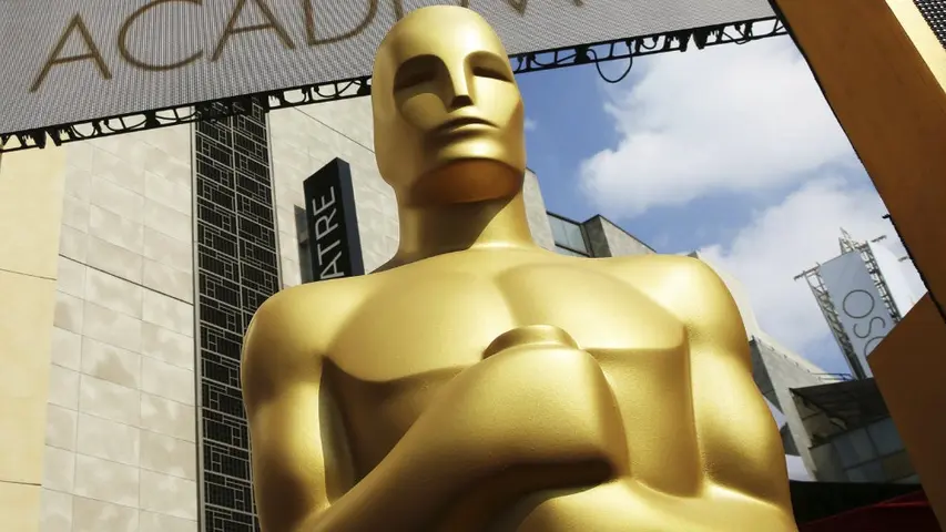 La ceremonia de los Premios Oscar 2026 contará con vigilancia reforzada ante una alerta de seguridad emitida por autoridades estadounidenses. / AP