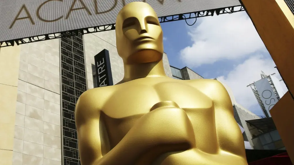 La ceremonia de los Premios Oscar 2026 contará con vigilancia reforzada ante una alerta de seguridad emitida por autoridades estadounidenses. / AP