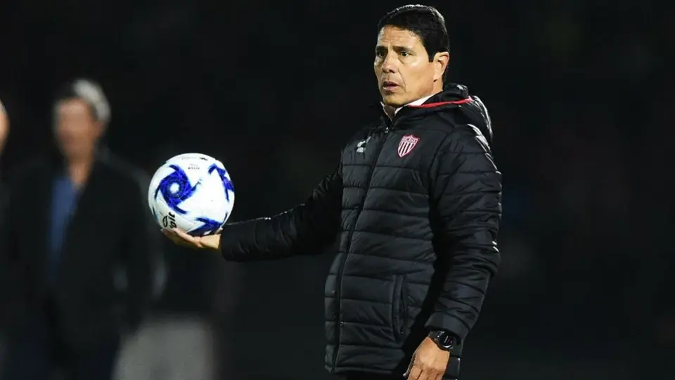 Alfonso Sosa: 'Necaxa necesita mejorar ya'