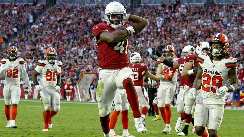 Cardinals y Browns en partido de la NFL | AP