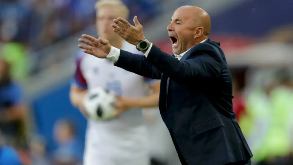 Santos de Brasil negó que Sampaoli se oponga a visita de Bolsonaro