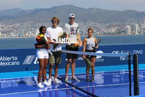 Zverev, Stephens, Isner y Zarazúa inauguraron el AMT con partido en mini cancha