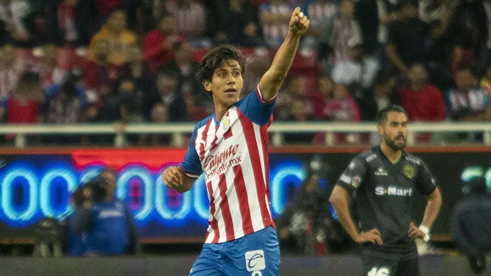 Chivas: JJ Macías y Fernando Beltrán, con opciones de jugar vs Tigres