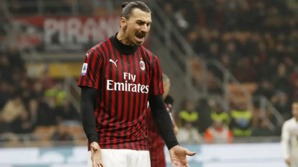 Zlatan Ibrahimovic condujo un Ferrari ilegal en Suecia
