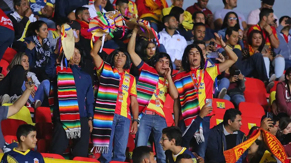 Grito de 'eh pu...' apareció en el Morelia contra Chivas