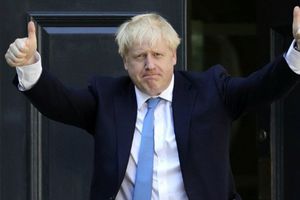 El Primer ministro británico salió de terapia intensiva por COVID-19