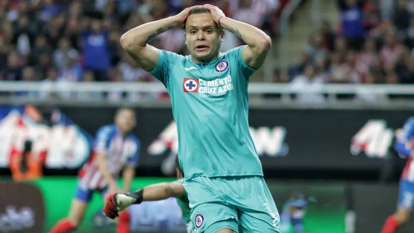 Cruz Azul fue goleado por Chivas y sigue sin sumar en la eLigaMX
