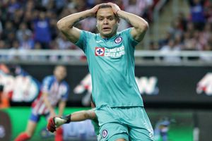 Cruz Azul fue goleado por Chivas y sigue sin sumar en la eLigaMX
