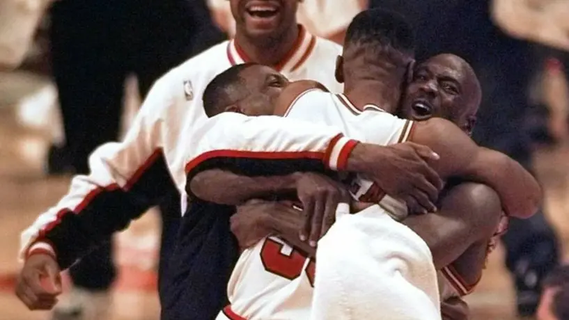 Excompañero de Michael Jordan en Bulls, en bancarrota y pena por culpa del coronavirus
