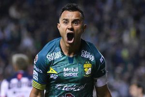 León trolleó a Rayados en Twitter con 'perreo' de Luis Montes