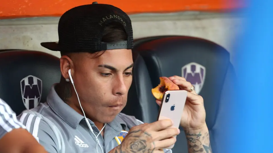 Tigres: Edu Vargas borró sus fotos con la playera de los de la UANL