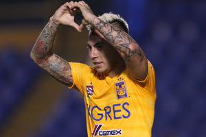 Tigres presumió nuevo tatuaje de Eduardo Vargas