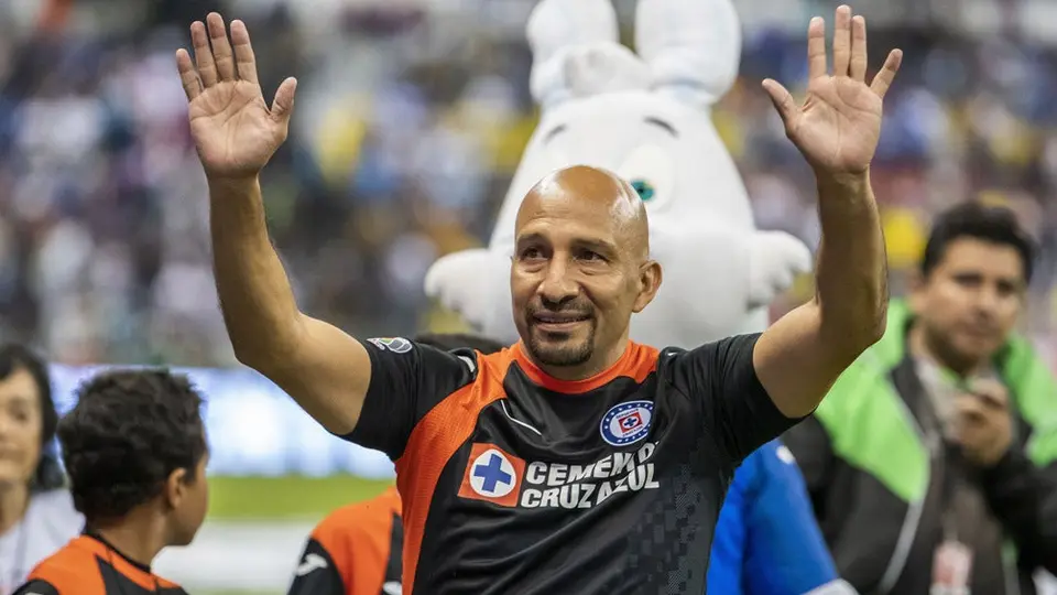 Conejo Pérez lamentó no jugar un torneo con Cruz Azul antes de retirarse