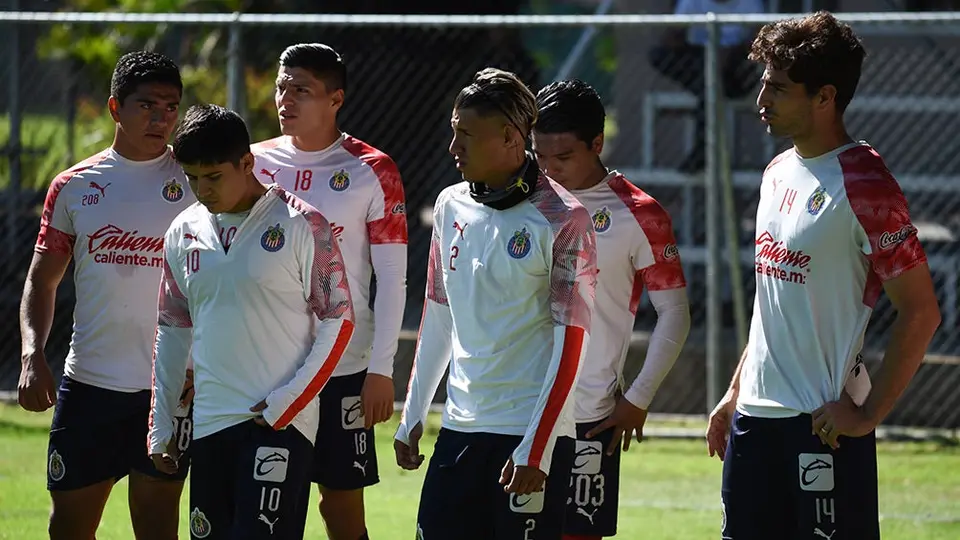 Chivas: Jugadores realizarán exámenes clínicos este lunes en Verde Valle