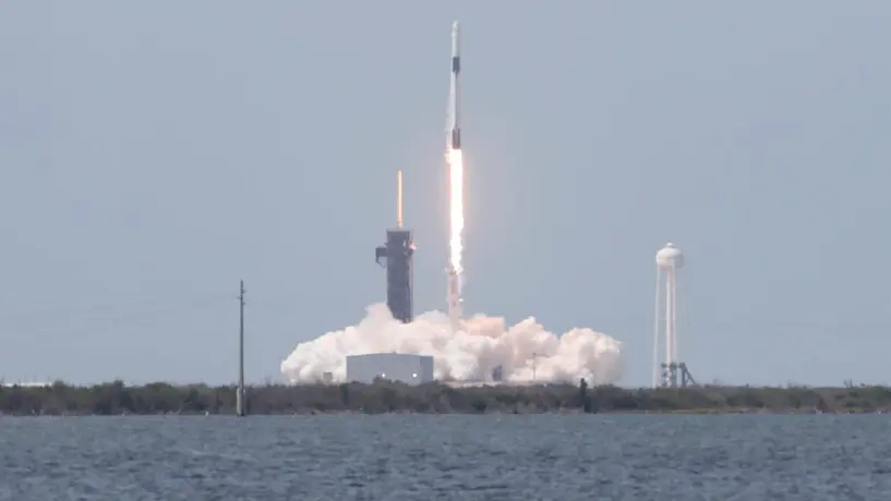SpaceX y NASA lograron exitoso lanzamiento de 'Crew Dragon'