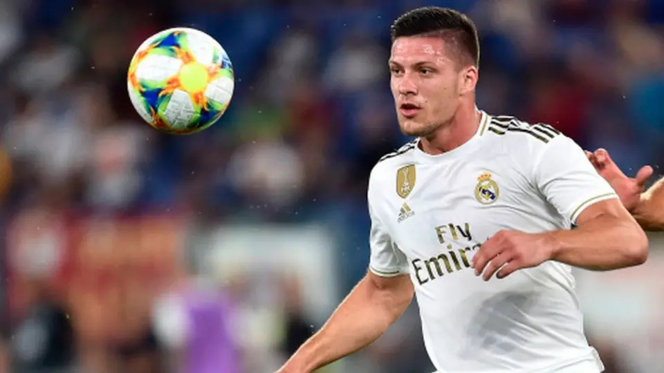 Napoli ya negocia la llegada del delantero serbio Luka Jovic