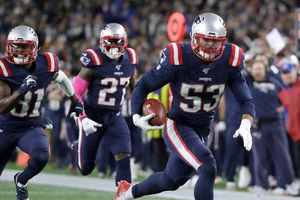 Patriots y 49ers mandan en la NFL por sus defensivas