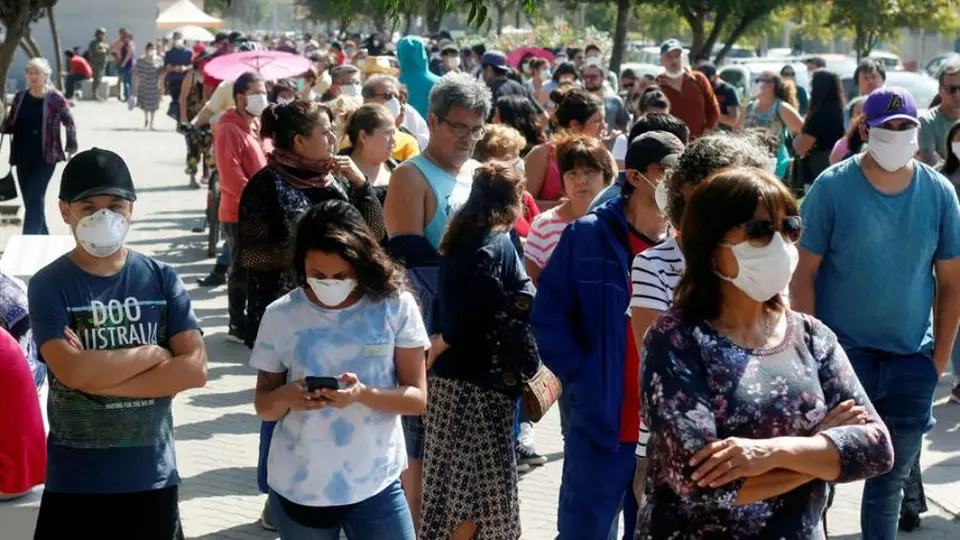 Chile anunció toque de queda en todo su territorio a causa del Coronavirus