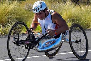 Alessandro Zanardi, grave tras sufrir accidente en exhibición de ciclismo