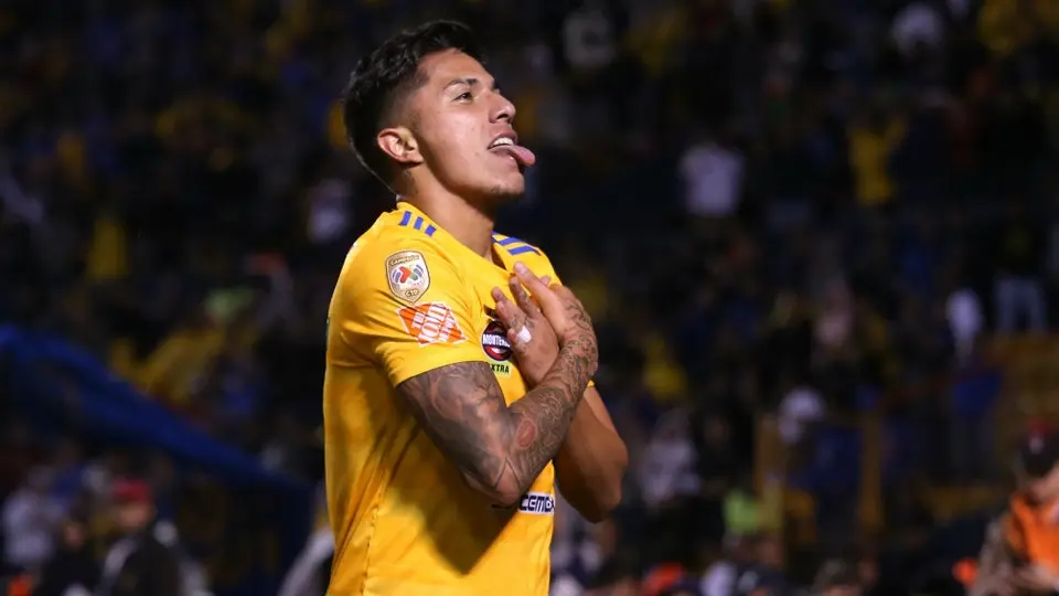 Tigres: Carlos Salcedo tendría oferta del futbol de Francia