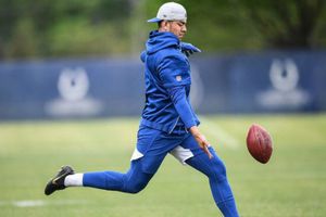 Chivas invitó a pateador mexicano de Colts a un partido en el Estadio Akron