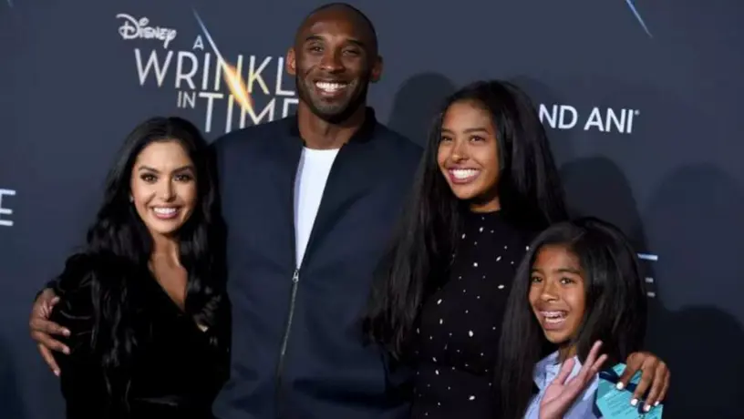 Vanessa Bryant se hizo par de tatuajes en honor a Kobe y Gianna