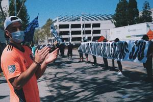 San José Earthquakes y afición brindaron comida a hospital en lucha contra COVID-19