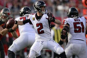 Falcons aprovechó errores de Buccaneers en tiempo extra para vencer