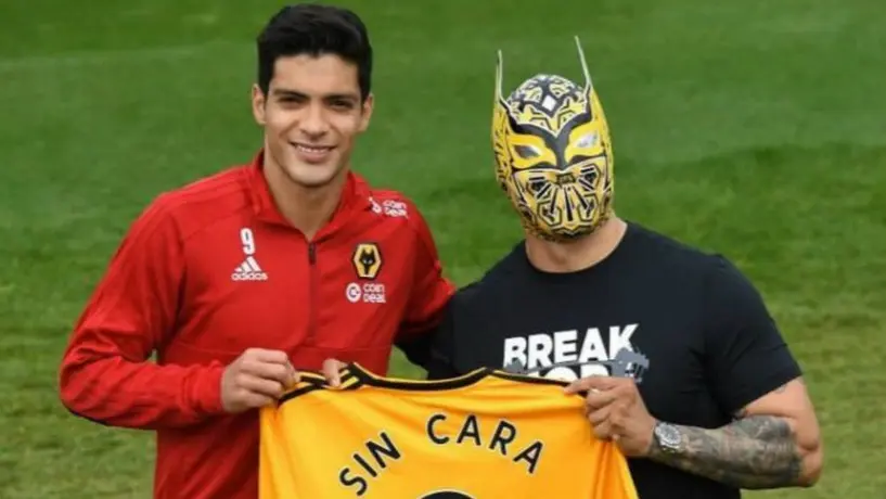 Raúl Jiménez envió mensaje de apoyo a Sin Cara por su regreso a la WWE
