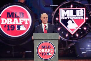 MLB: Comisionado de las Grandes Ligas pone en duda la campaña 2020