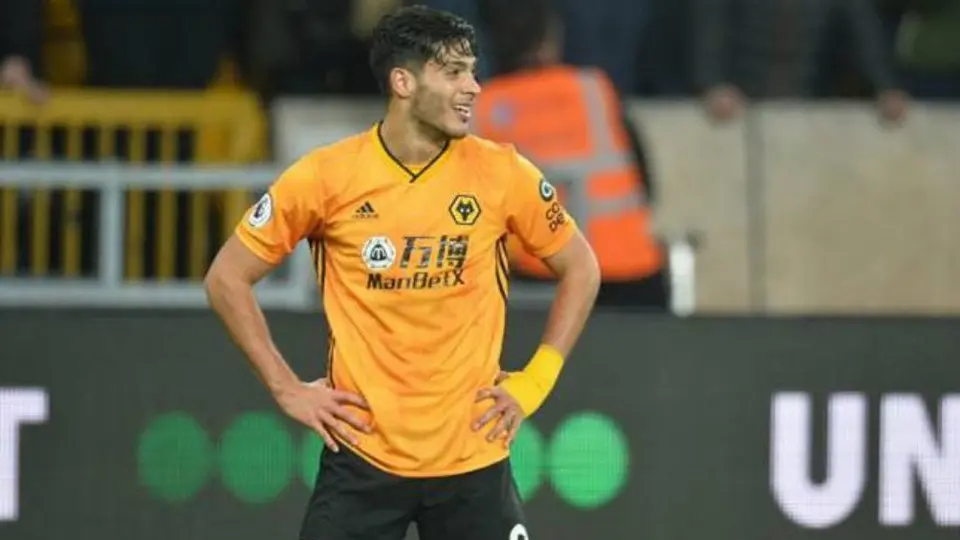 Raúl Jiménez, en la mira del Arsenal en caso de salir Aubameyang
