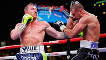 Canelo Álvarez, Campeón mundial Semicompleto tras noquear a Kovalev