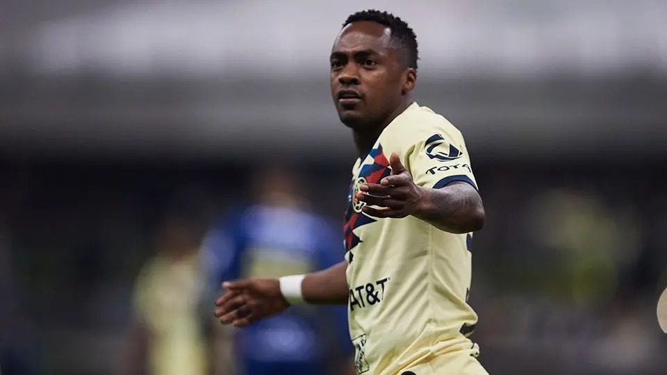 Míchel sobre aceptar a Renato Ibarra en Pumas: 'Mis dudas son más en el lado personal'