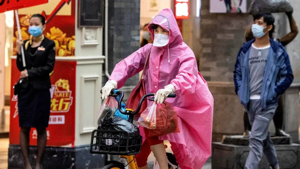 Nuevo brote de coronavirus en China pone en cuarentena a ciudad entera nuevamente