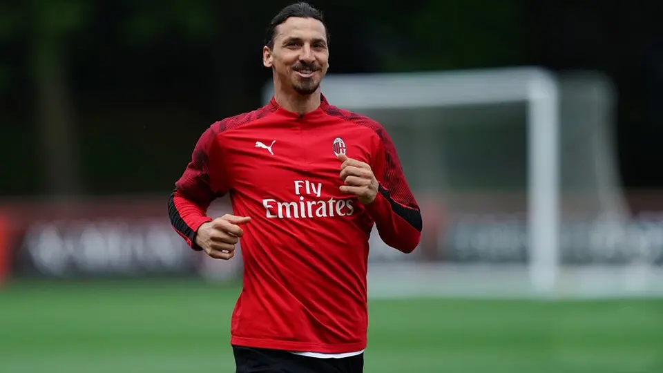 Zlatan Ibrahimovic sólo sufrió lesión muscular y será baja 10 días