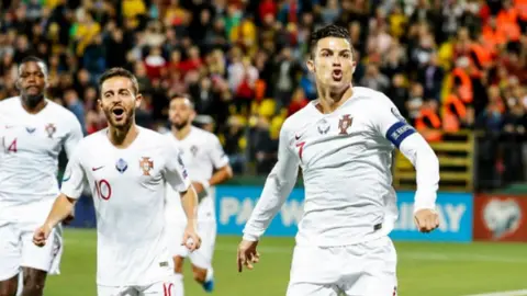 Cristiano Ronaldo y João Félix, principales figuras en la lista de Portugal