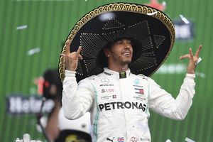 Lewis Hamilton desea continuar en Mercedes más allá de 2021