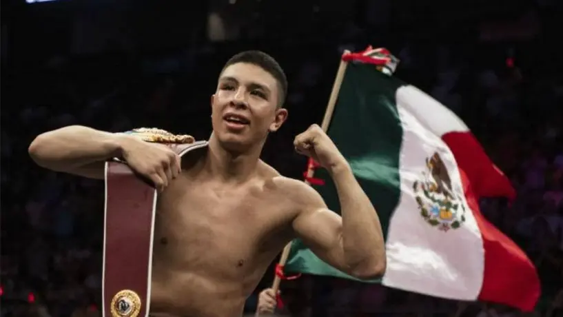 Jaime Munguía debutó en División Mediana y noqueó a Gary O'Sullivan